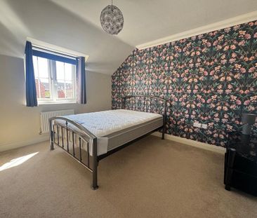 3 bedroom semi-detached house to rent - Photo 3