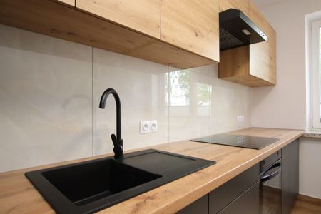 Dwa pokoje z osobną kuchnią po generalnym remoncie 58.65 m² - Фото 3