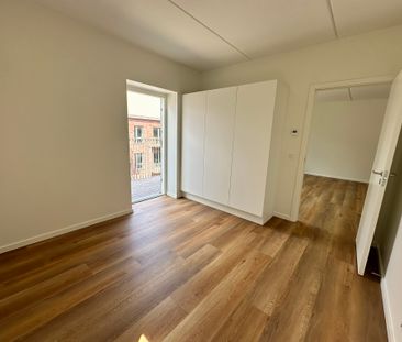 Moderne 4-værelses lejlighed med altan og udsigt - Foto 4