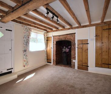 2 bedroom semi-detached house to rent - Photo 2