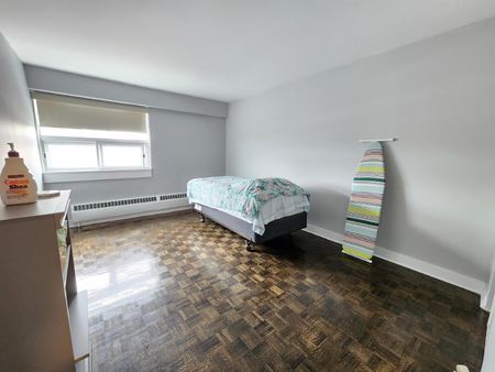 420 Gilmour Street - 705 - Photo 2