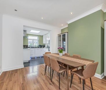 4 bedroom terraced house to rent - Photo 4