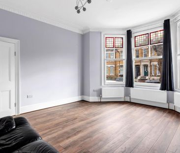 5 bedroom House To Let Total Size: 2067 SQ FT - Photo 1