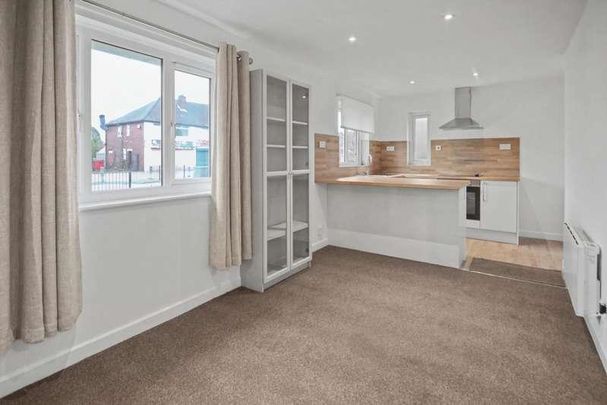 Netherfields, Leigh, WN7 - Photo 1