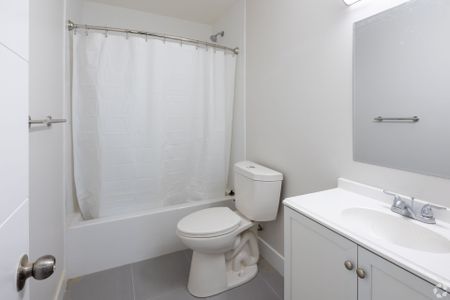 For Lease - 2000 Sheppard Avenue Unit# 304, Toronto, Ontario - Photo 5