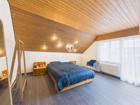 Grosszügige 4.5-Zimmer-Dachwohnung mit Cheminée und zwei Balkonen i... - Foto 3