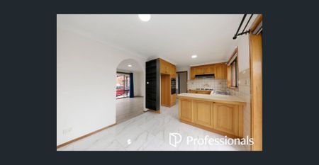 “Your Low Maintenance Home in Mount Waverly” - Photo 3