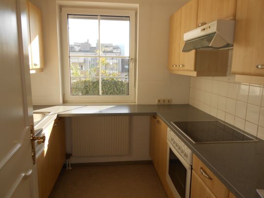 **Ab sofort** Sonnige 3-Zimmer Wohnung mit Dachterrasse in der Volksfeststrasse 34 - Top 13 - Foto 1