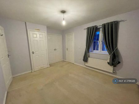 3 bedroom semi-detached house to rent - Photo 4