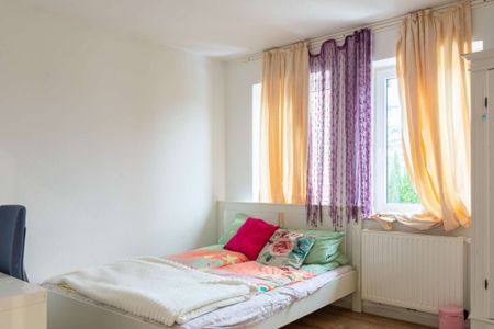 Zentrale 3-Zimmer-Wohnung mit Balkon, Stellplatz & Kellerraum. Obj. 9183 - Photo 3