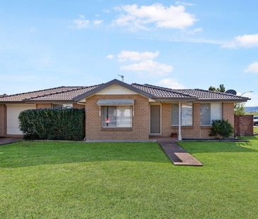 Three Bedroom Home in Rutherford - Photo 2