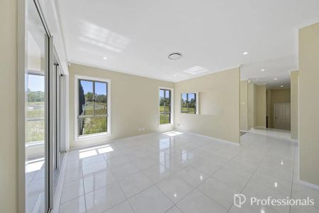 “Spacious Family Home in Box Hill” - Photo 5