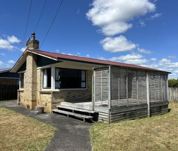 Family home on Uenuku Street - Photo 4