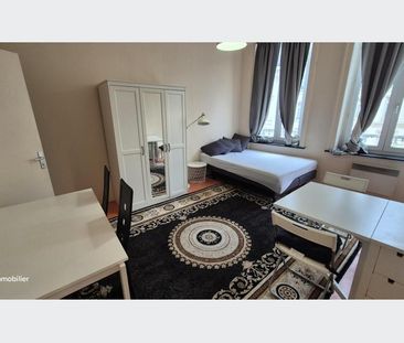 Appartement à Louer à LILLE 673 € - Photo 2