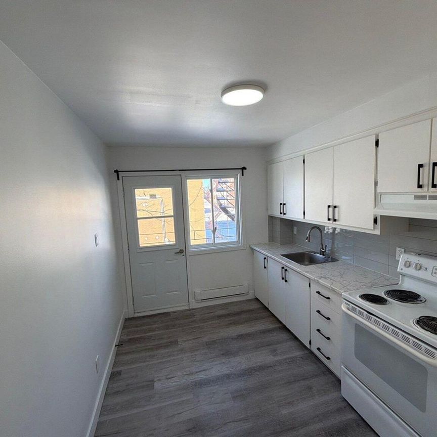 1 Bedroom 1 Bath - 1775 Rue-Notre-Dame-de-Grâces, Longueuil - Photo 1