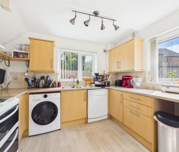1 bedroom semi-detached house to rent - Photo 3