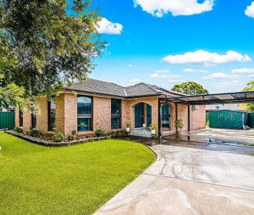 Single Level Residence in Prime Location! - Photo 3