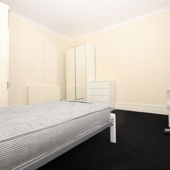 Student Apartment, Bournemouth Town Centre - Photo 1