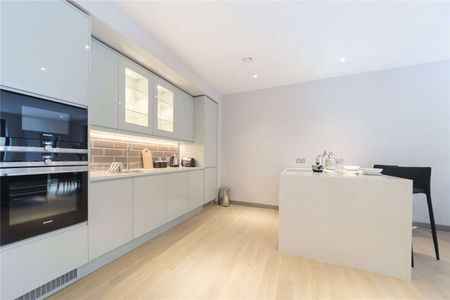 Apartment situated moments from Southside Shopping Centre and Wandsworth Town. - Photo 5