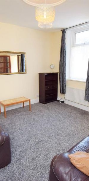 4 bedroom terraced house to rent - Photo 1