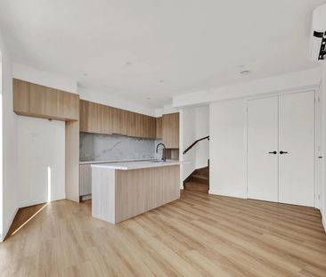 Modern Two-Bedroom Townhouse in Prime Reservoir Location - Photo 4