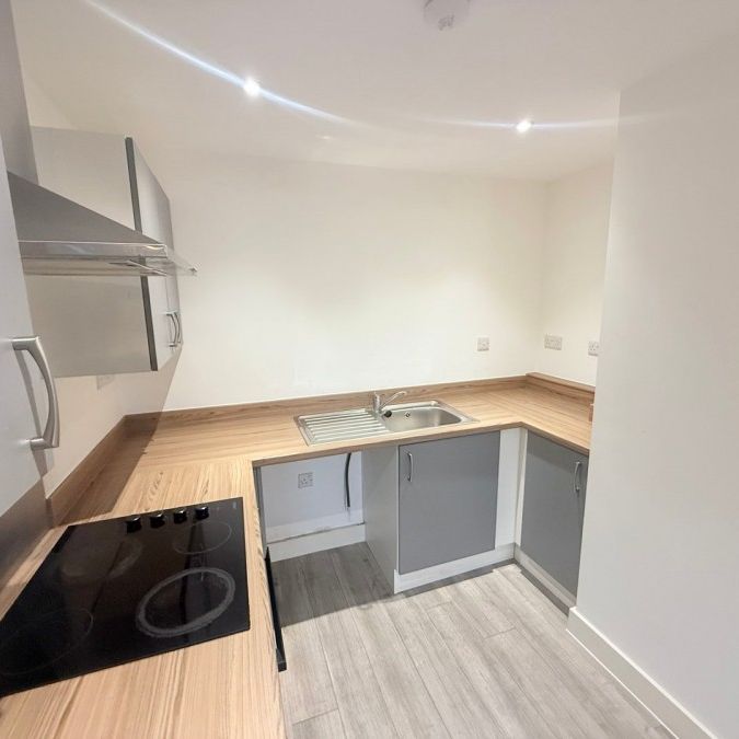 Newton Road, Yeovil, Somerset - Photo 1