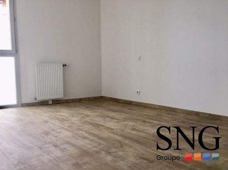 T3 AVEC BALCON ET PARKING - Photo 5