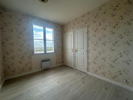 Location Appartement 4 pièces 154m² BLOIS 41000 - Photo 4