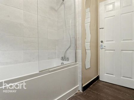 4 bedroom terraced house to rent - Photo 5