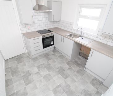 Flat For Rent Gladstone Street, Abertillery - Photo 5