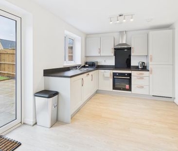 2 bedroom end of terrace house to rent - Photo 6