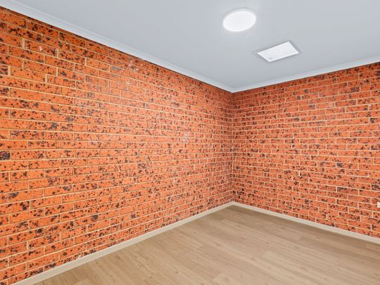 Thinking of selling? Contact our agent - Photo 1