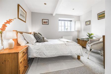 2 bedroom terraced house to rent - Photo 4