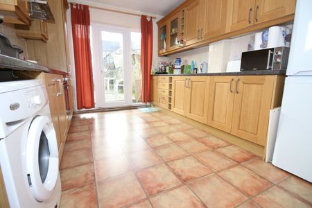 Clun Terrace, Cathays - Photo 3