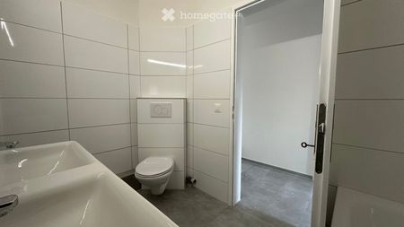 Renovierte 4.5-Zimmer-Dachwohnung mit Balkon in Hombrechtikon (Familienwohnung) - Photo 3