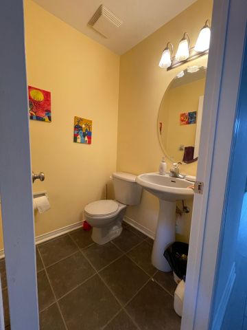 For Lease - 74 Bassett Avenue, Richmond Hill, Ontario - Photo 3