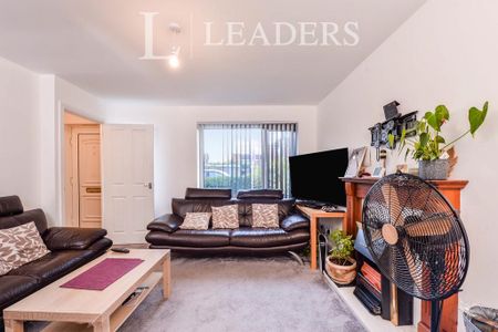 3 bedroom terraced house to rent - Photo 3