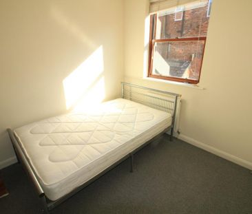 6 bedroom townhouse to rent - Photo 5