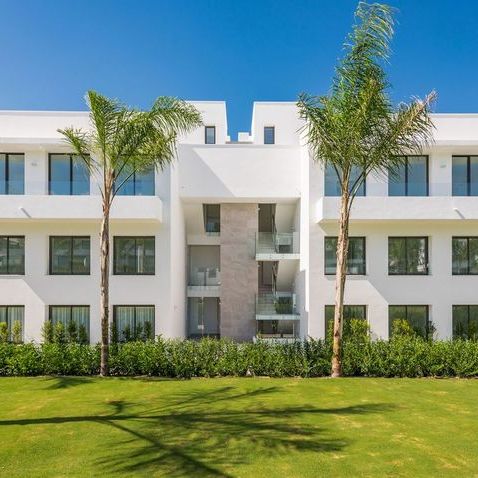 Alquiler de piso en Urbanización Dos Hermanas II - Photo 1