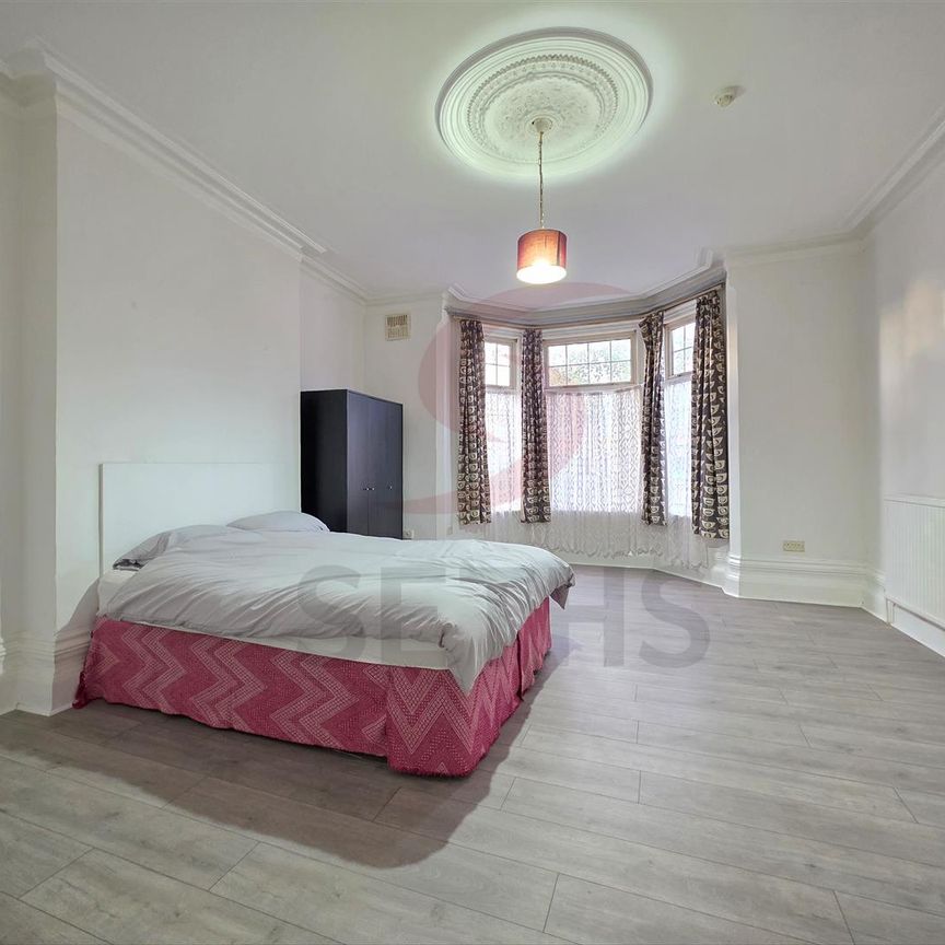 Fosse Road South, LE3, Leicester - Photo 1