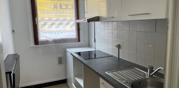 Location Appartement 2 pièces 46m² LA MADELEINE 59110 - Photo 2