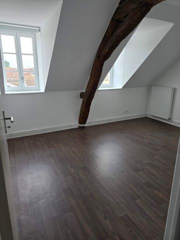 A SAISIR bel appartement de type 4 au centre ville d’Avallon - Photo 2