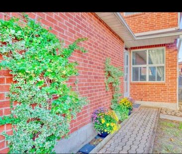 For Lease - 21 Ecclestone Drive, Brampton, Ontario - Photo 4