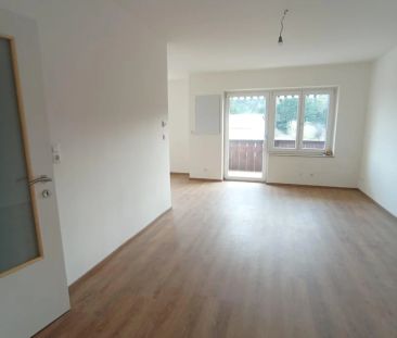 Einladende Wohnung mit Balkon und Stellplatz - Photo 1