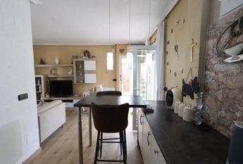 Bungalow con solarium privado en Playa Flamenca. Temporada baja.