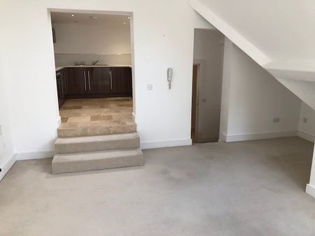 2 Bed Flat, Croxteth Road, L8 - Photo 2