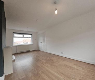 3 bedroom end of terrace house to rent - Photo 6