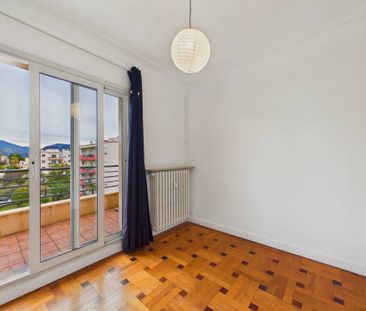 2 PIECES VIDE - 16 AV SCUDERI - NICE CIMIEZ - Photo 4