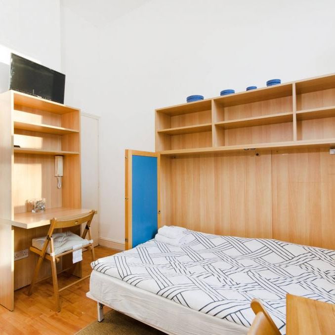 Flat 20 West Cromwell Road, Earls Court SW5 9QL - Photo 1