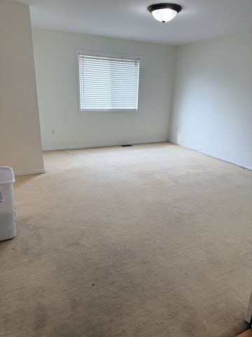 For Lease - 16 Edenvalley Road, Brampton, Ontario - Photo 2